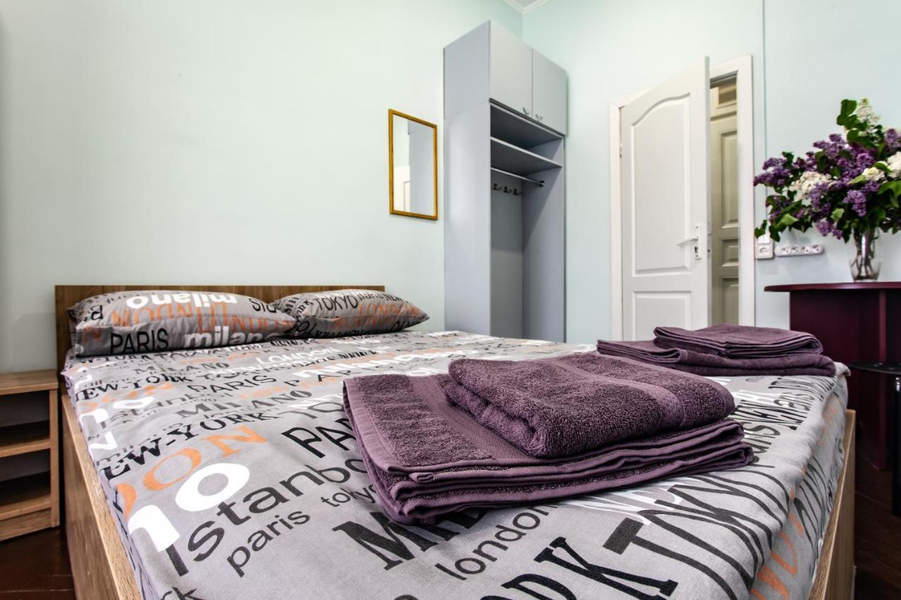 Mister Hostel Lviv Exterior photo