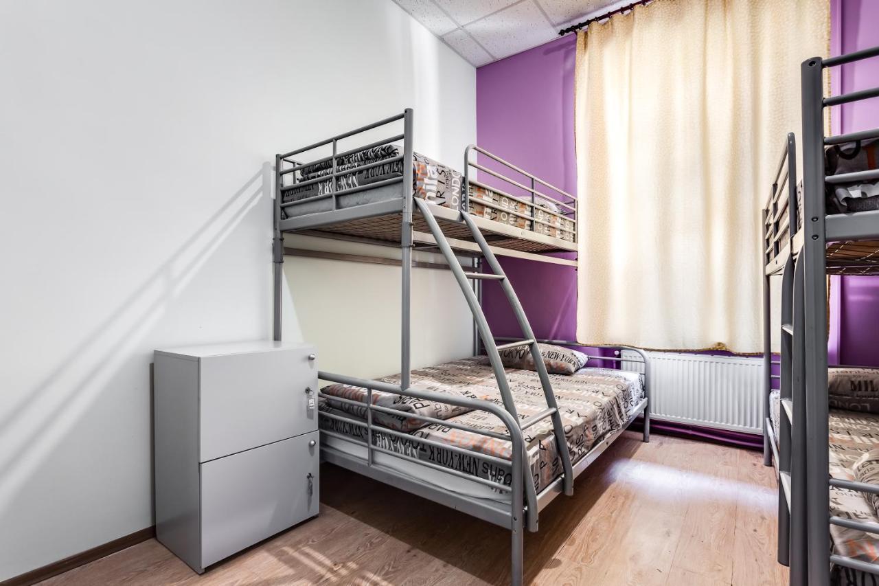 Mister Hostel Lviv Exterior photo